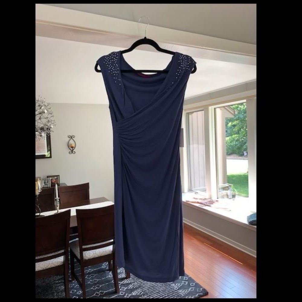 *BRAND NEW* Velvet by Graham and Spencer Dress - S
